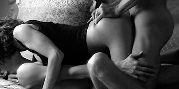 7 Reasons To Have A MFM Threesome Tonight